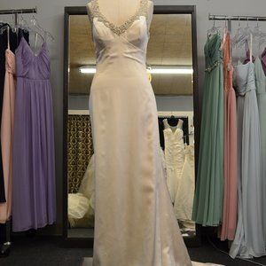 Winnie Couture Wedding Dress NEW